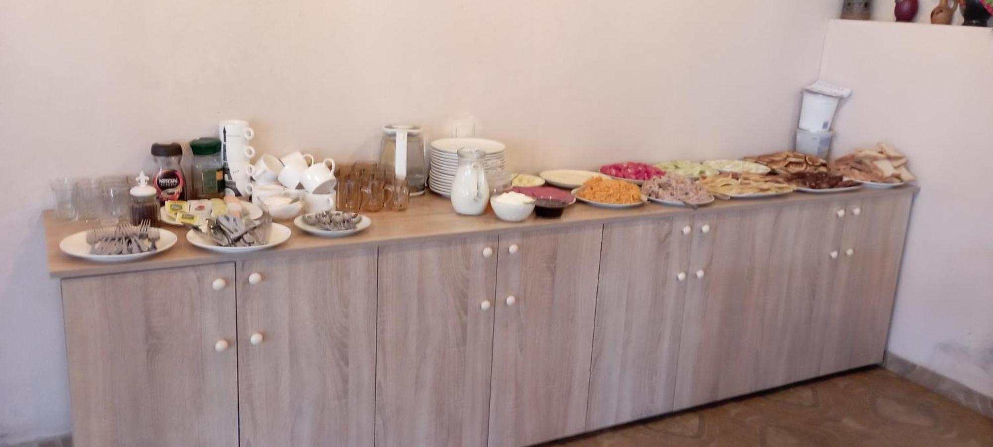 Mariana'S Guest House 梅斯蒂亚 外观 照片