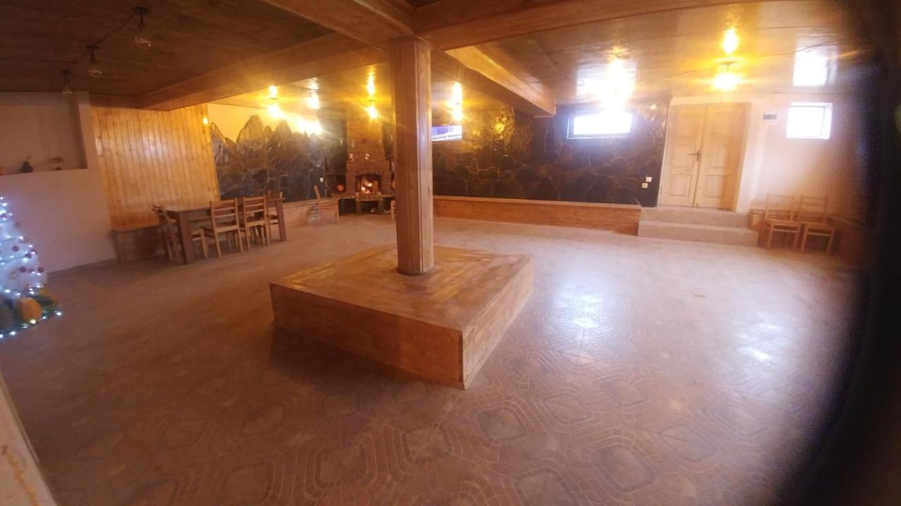 Mariana'S Guest House 梅斯蒂亚 外观 照片